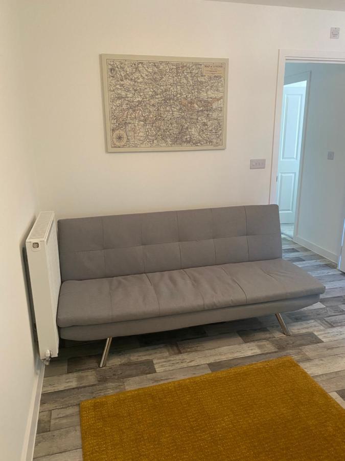 Peterborough Brand New City Center Apartment 2 Bedroom 2 Bath Apartment Free Parking Contractors Welcome Exterior foto